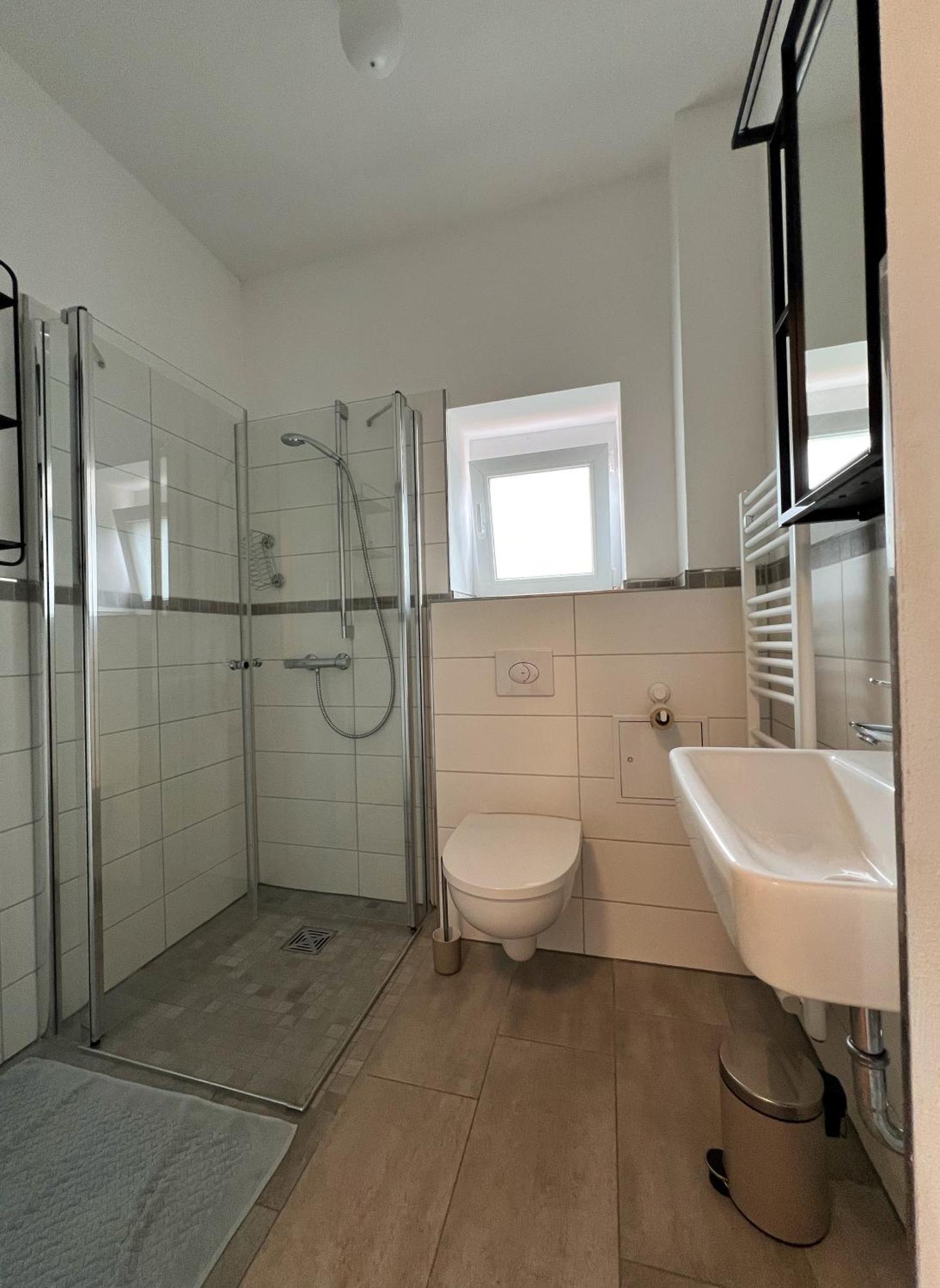 Das Jaartn - Boardinghouse Appartements & Ferienwohnung Schönefeld Екстериор снимка